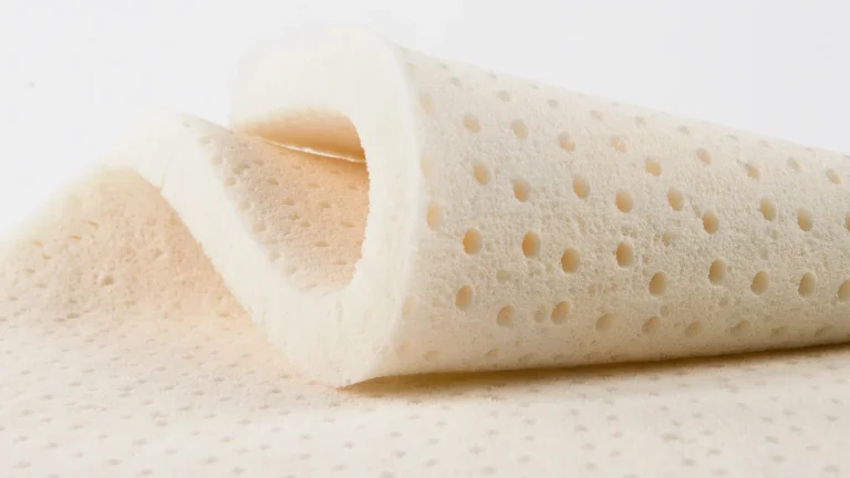 lateks Talalay o otwartej strukturze wspierający zdrowy i komfortowy sen
